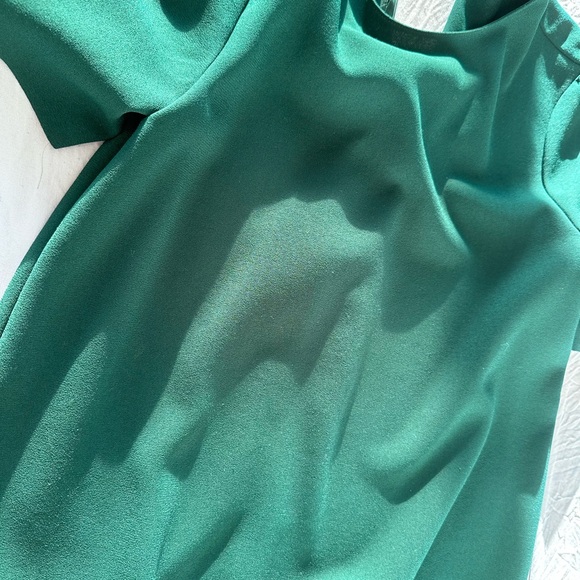 Mini Green dress - Picture 7 of 13